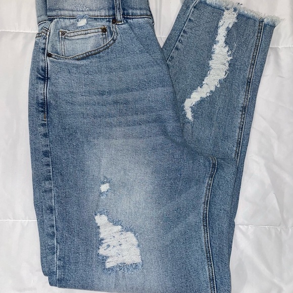 Jeans - Picture 3 of 6